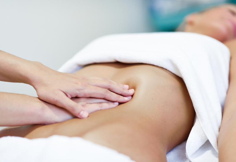 Massage abdominal détox type Chi Nei Tsang chez Naturelia à Villefranche-sur-Saône