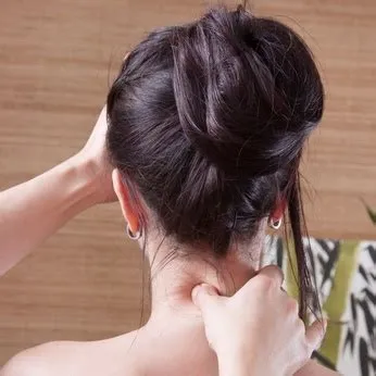 Massage Ayurvédique Shirotchampi - Formation chez Naturelia à Villefranche sur Saône