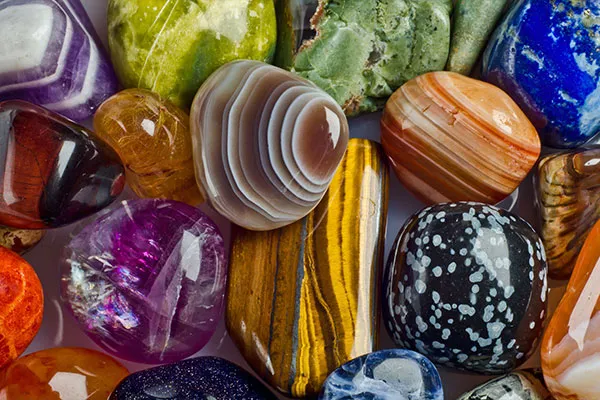 Formation Lithothérapie et massage aux pierres semi-précieuses - Villefranche sur Saône - Naturelia