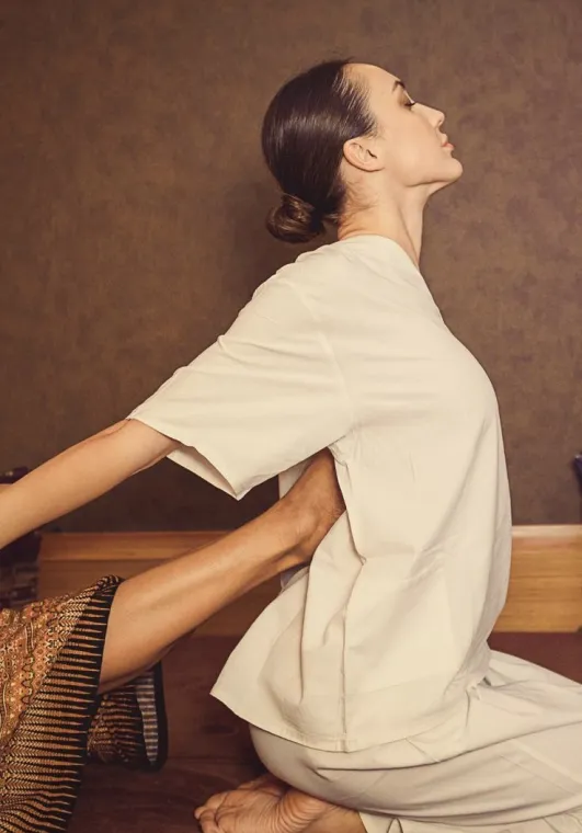 Formation massage Thaïlandais chez Naturelia avec Steve Roubin