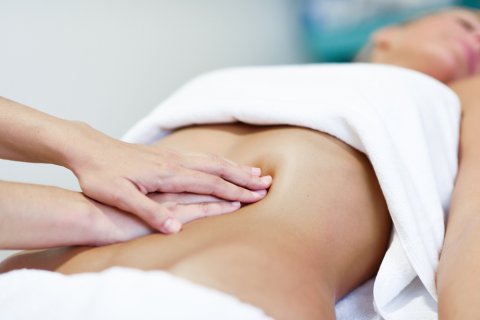 Vous former chez Naturelia au massage abdominal détox d'inspiration Chi Nei Tsang à Villefranche sur Saône