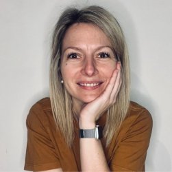 Ambre Eghiazarian, kinésiologue certifiée et praticienne en massage abdominal Chi Nei Tsang à Villefranche-sur-Saône (69)