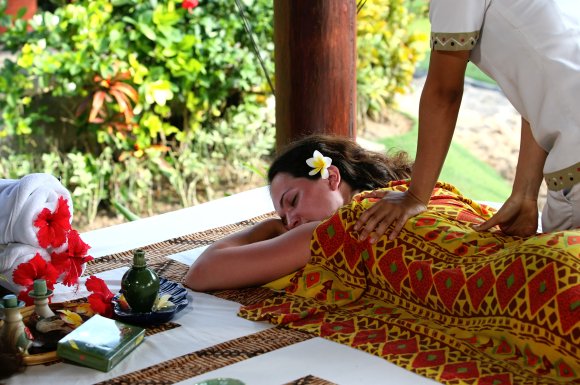 Formation aux massages Balinais traditionnel chez Naturelia à Villefranche sur Saône