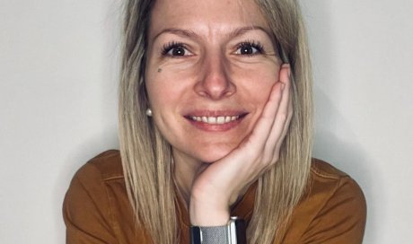 Ambre Eghiazarian, kinésiologue certifiée et praticienne en massage abdominal Chi Nei Tsang à Villefranche-sur-Saône (69)