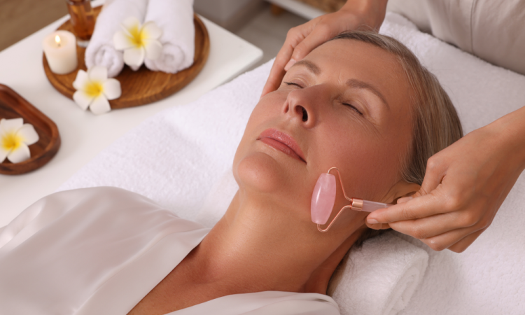 Découvrez le cursus Expert Soins Visage du Monde et enrichissez vos prestations